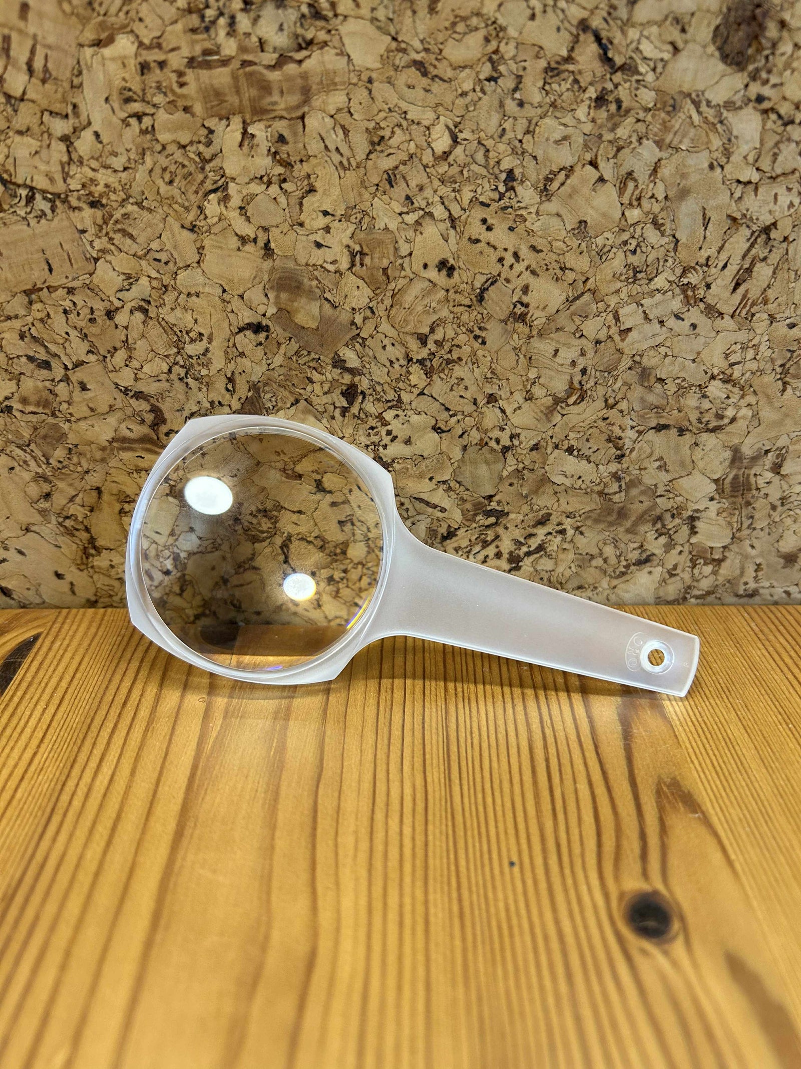 Forstørrelsesglas med håndtag – skarpt blik for detaljer