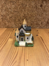 Miniature hus figur – dekorativt slot til samling og pynt