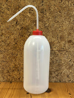 Plastflaske med rør – præcis dosering af væsker